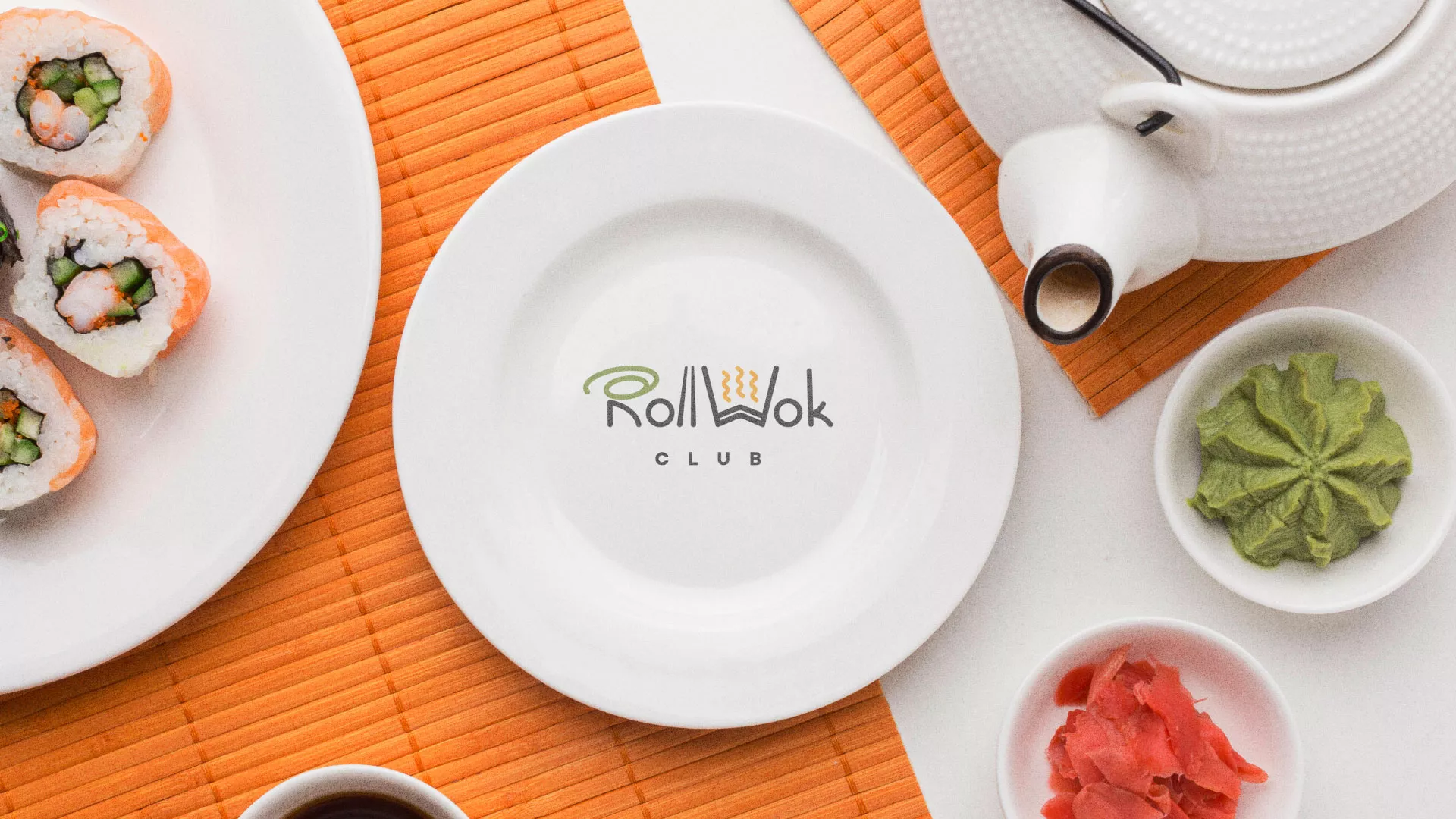 Разработка логотипа и фирменного стиля в Новосокольниках для суши-бара «Roll Wok Club»